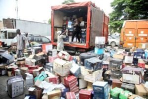 Read more about the article Counterfeit beverages: NAFDAC clamps down on Bauchi stores, markets