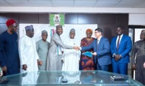 Read more about the article FG, Siemens sign agreement on purchase of oncology equipment – The Sun Nigeria