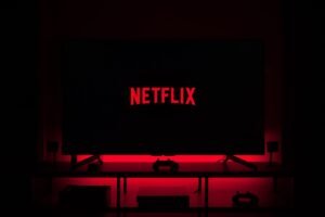 Read more about the article Netflix hits 300 million subscribers globally as Q4 revenue reaches $10.4 billion 