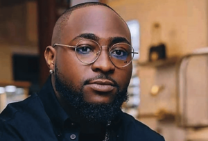 Read more about the article Davido reacts to headline associating him with kidnappers – The Sun Nigeria