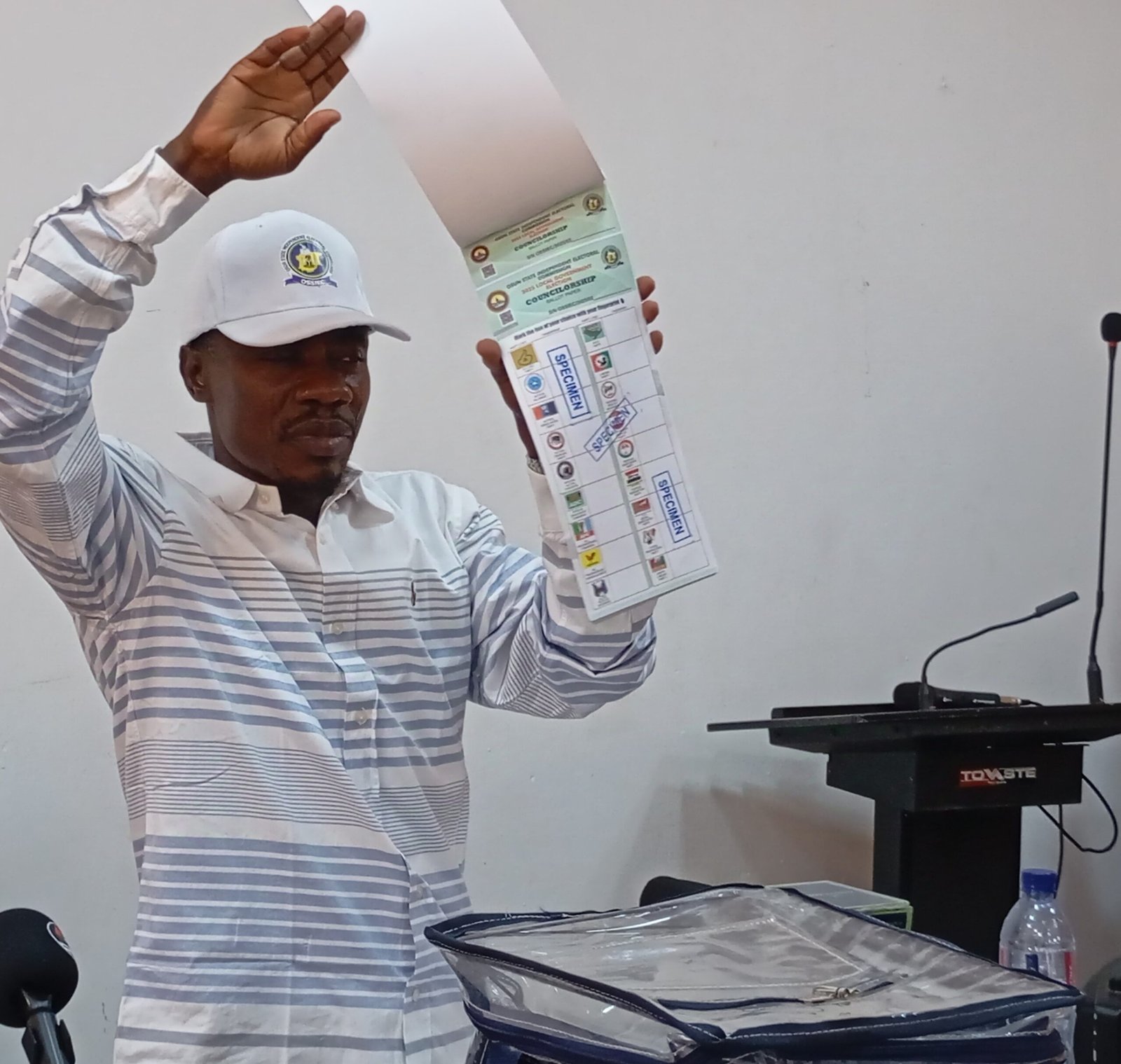 You are currently viewing IPAC declares support as OSSIEC displays materials for Osun LG election