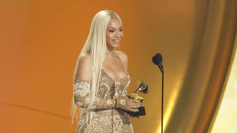 You are currently viewing Beyoncé makes history at 2025 Grammy Awards, extends record – The Sun Nigeria