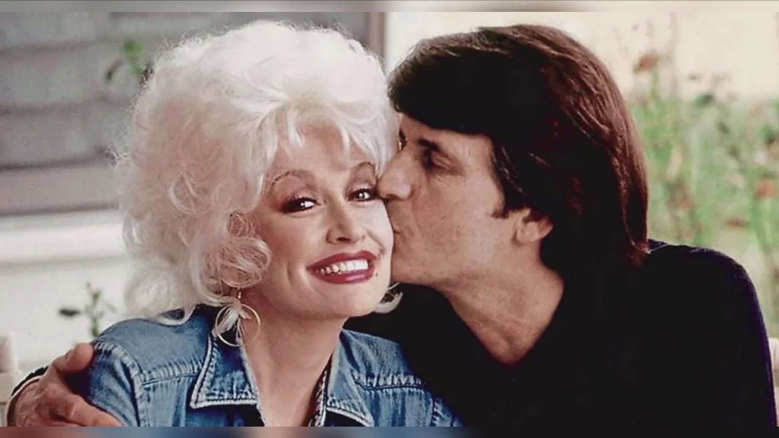 You are currently viewing Singer Dolly Parton’s husband Carl Dean dead at 82 – The Sun Nigeria